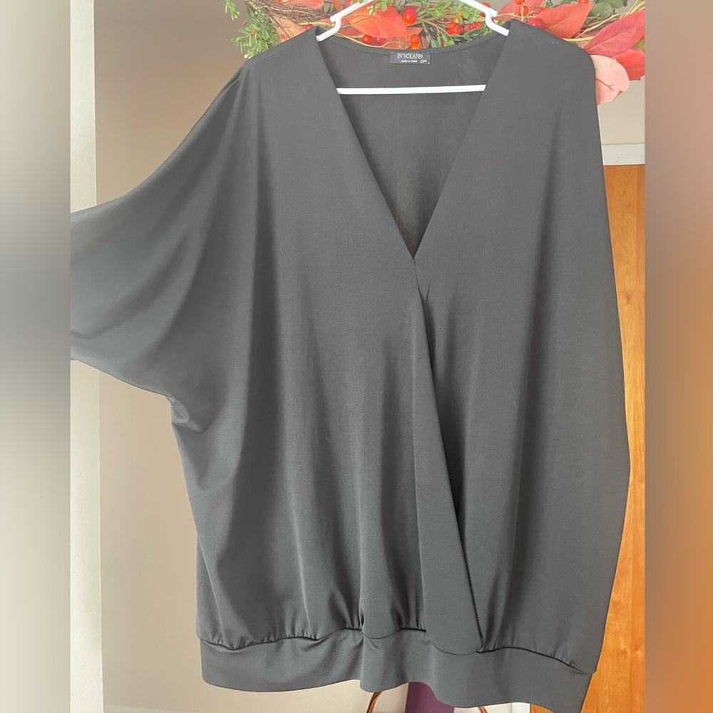 Women’s causal or dress blouse XXL